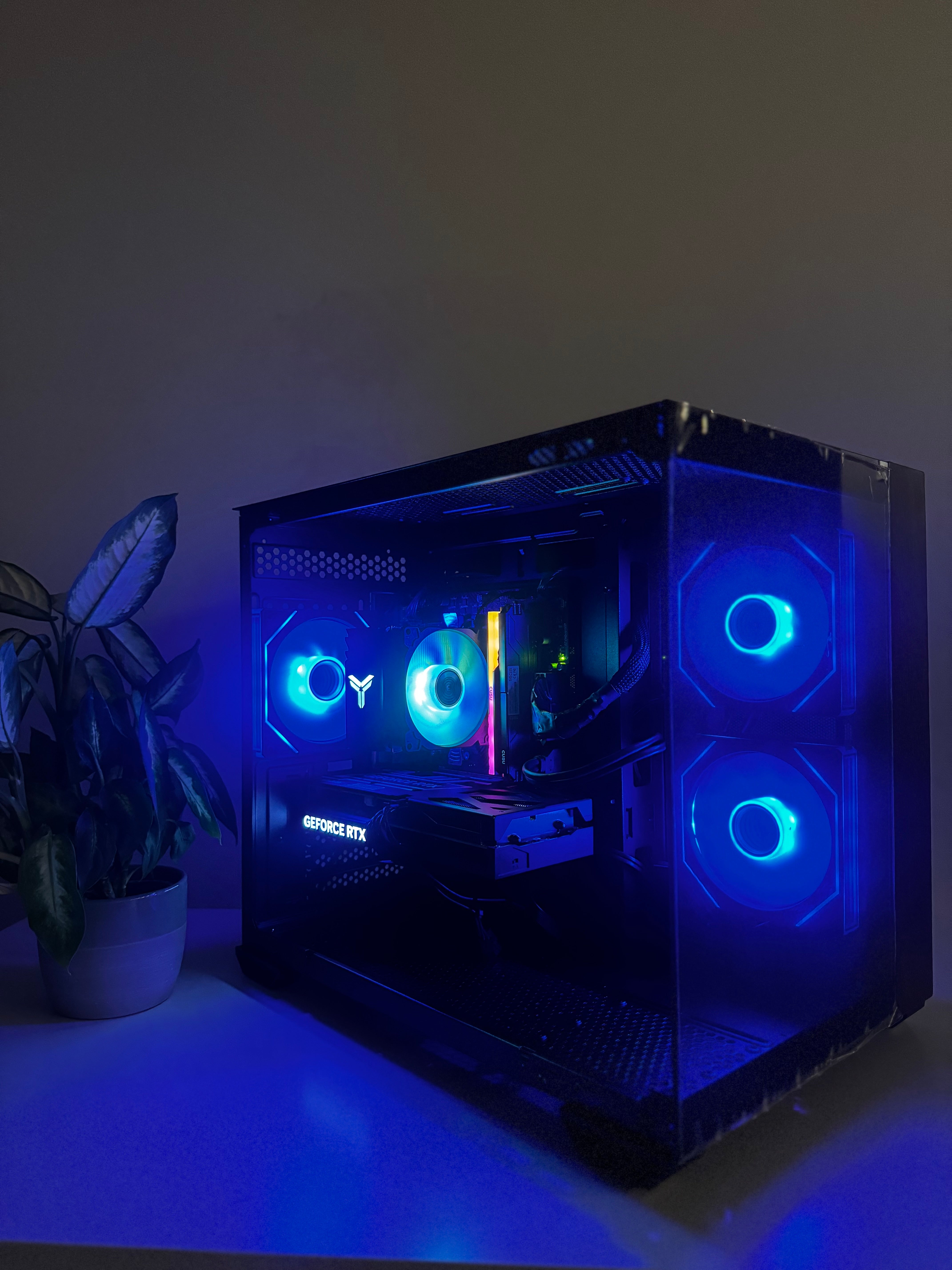 4060 ti 8gb | i5 12400f | 32gb ram | 500gb | Win 11