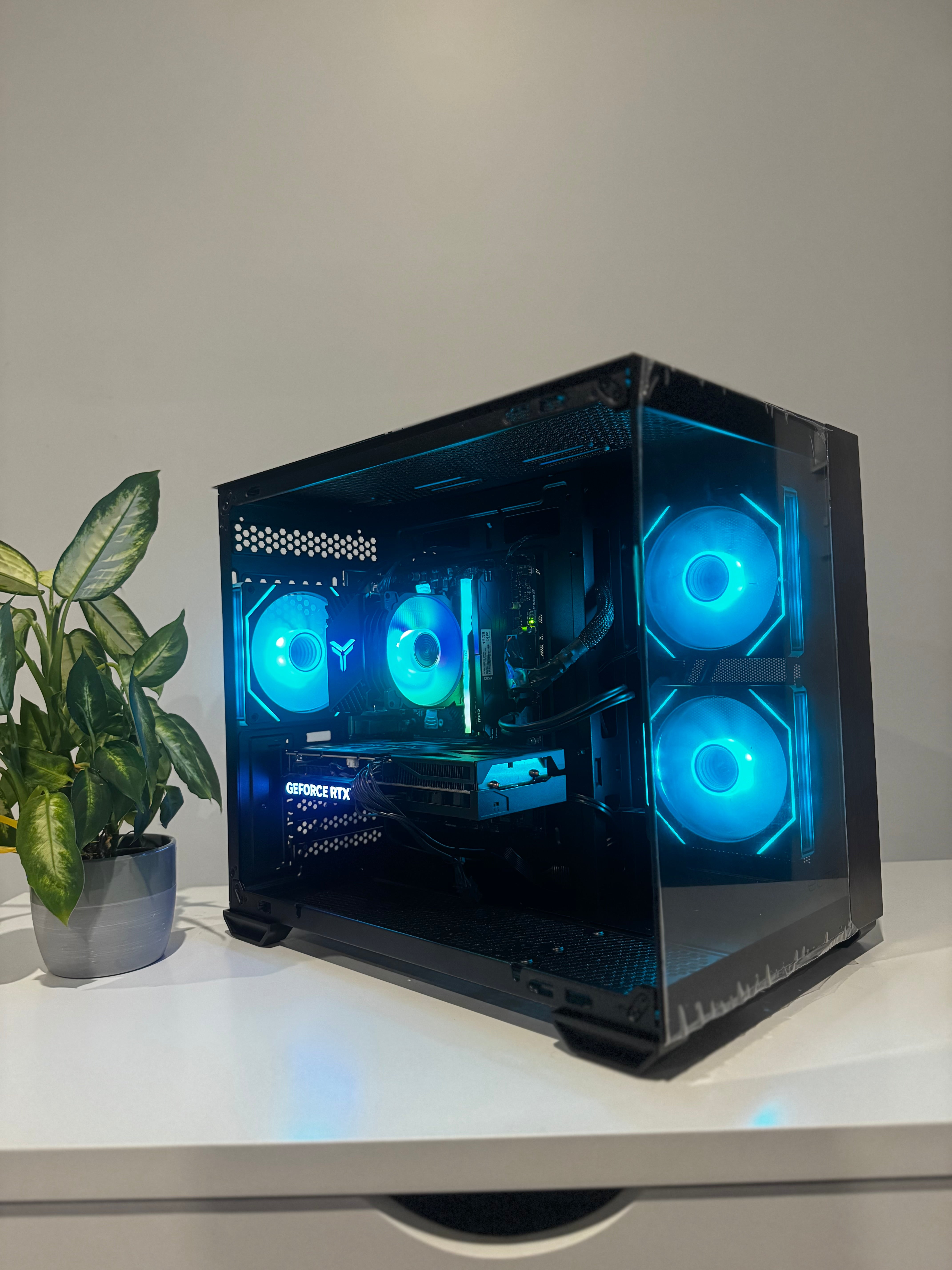 4060 ti 8gb | i5 12400f | 32gb ram | 500gb | Win 11