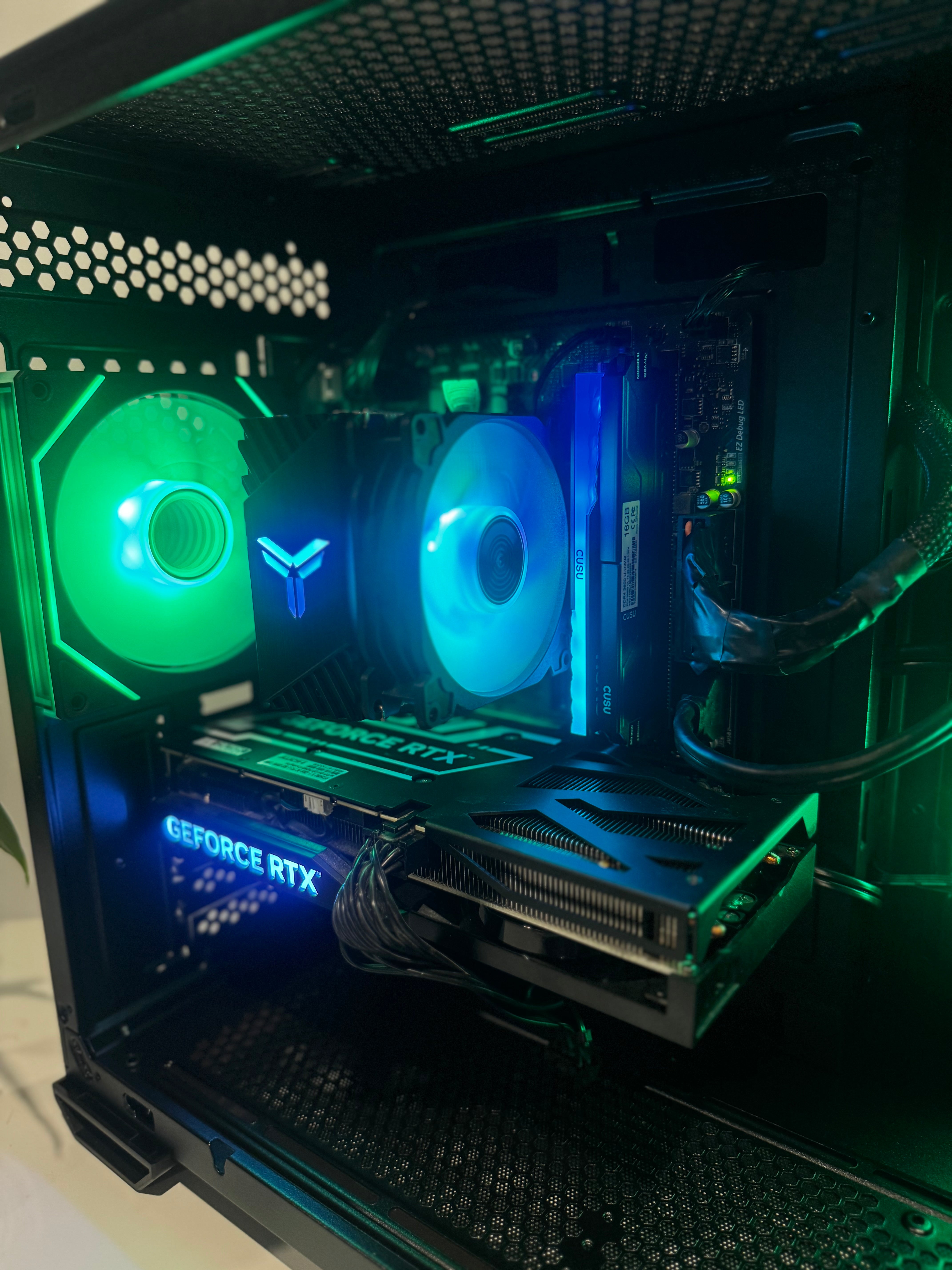 4060 ti 8gb | i5 12400f | 32gb ram | 500gb | Win 11