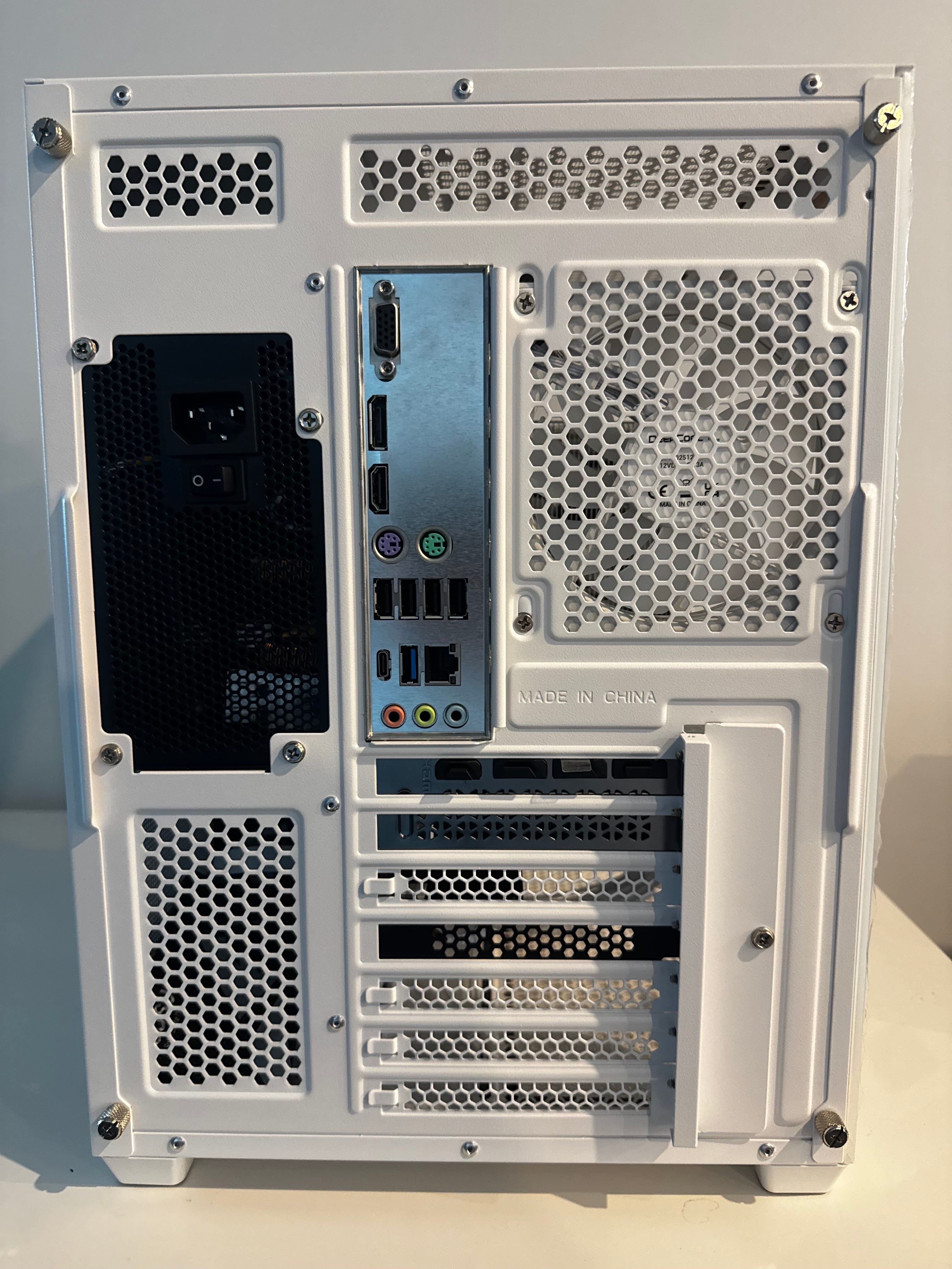 5070 12GB | i5 14600kf | 16gb ddr5 | 1tb | Win 11