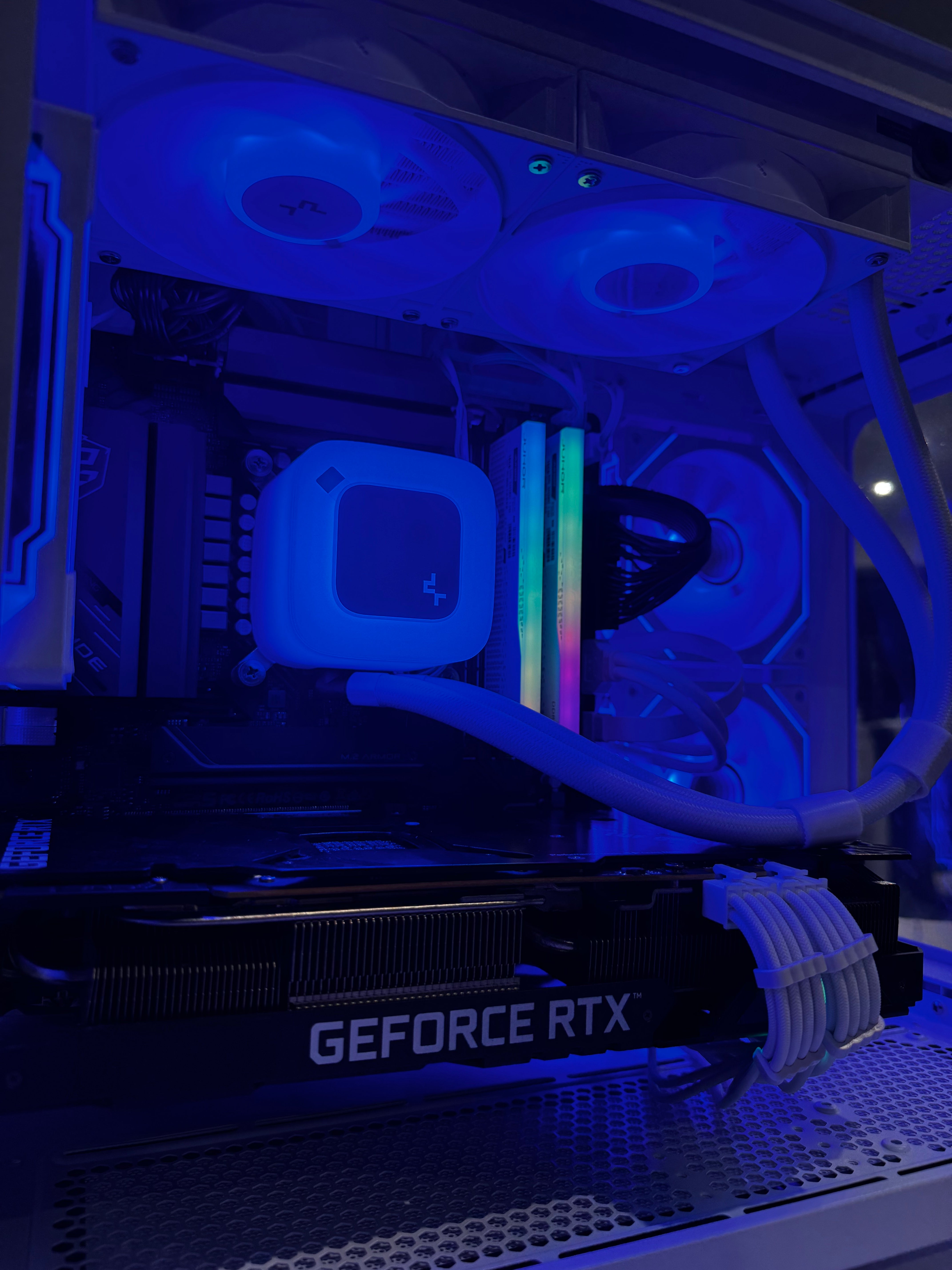 3090 24gb | i5 14600kf | 32gb ddr5 | 1tb | win 11