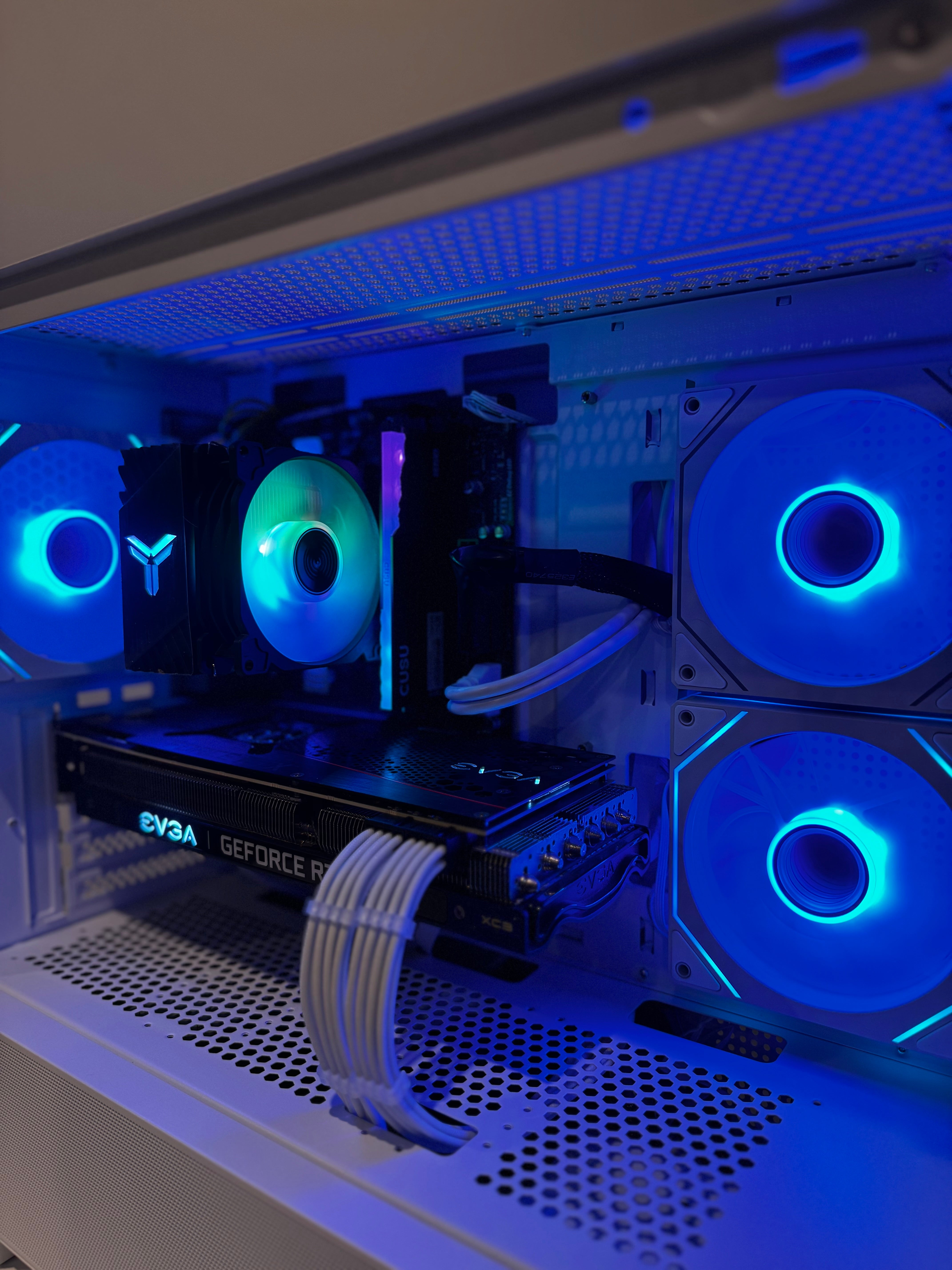 3080 10gb | i5 13400f | 32gb ram | 500gb | Win 11