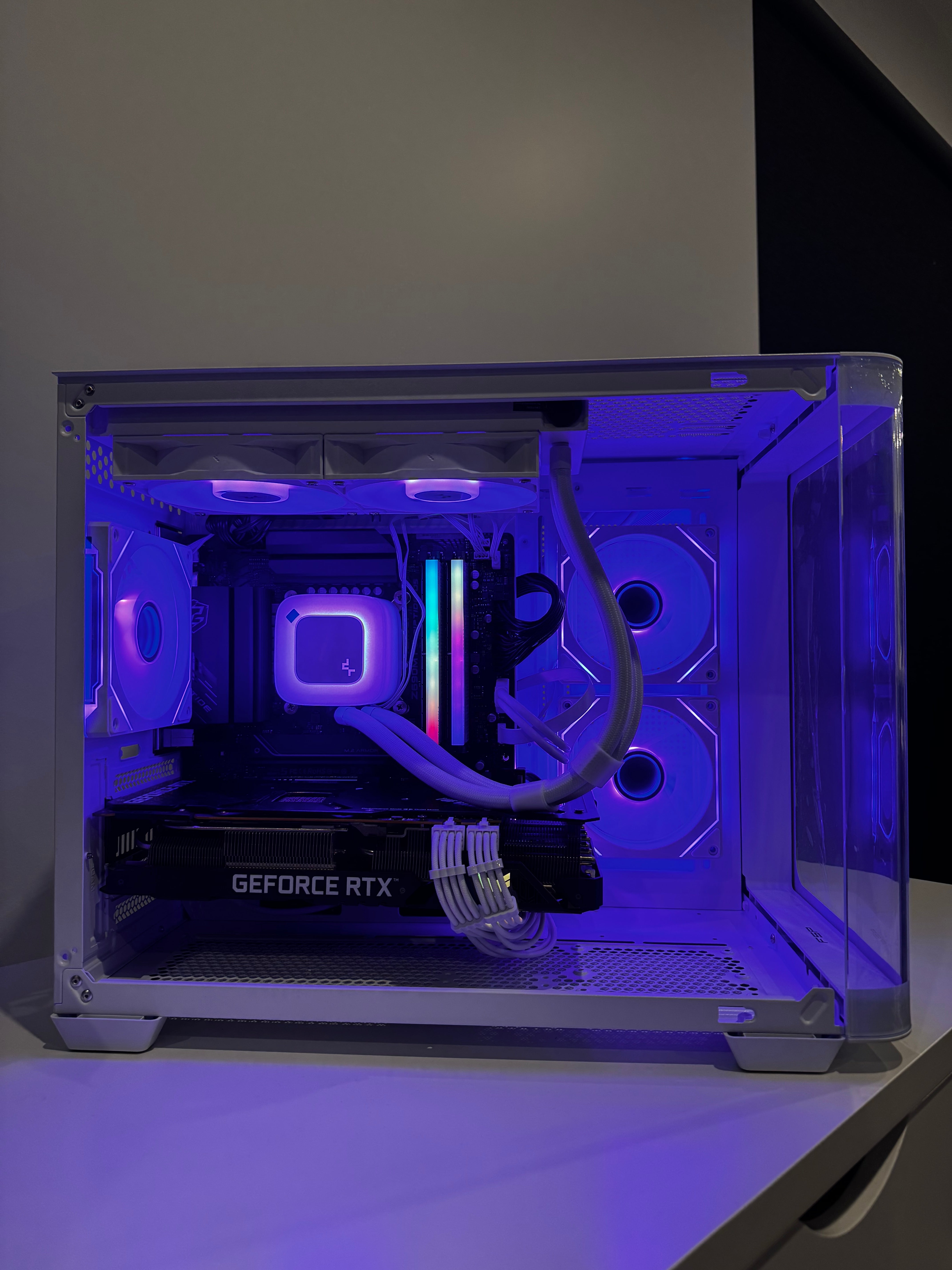 3090 24gb | i5 14600kf | 32gb ddr5 | 1tb | win 11