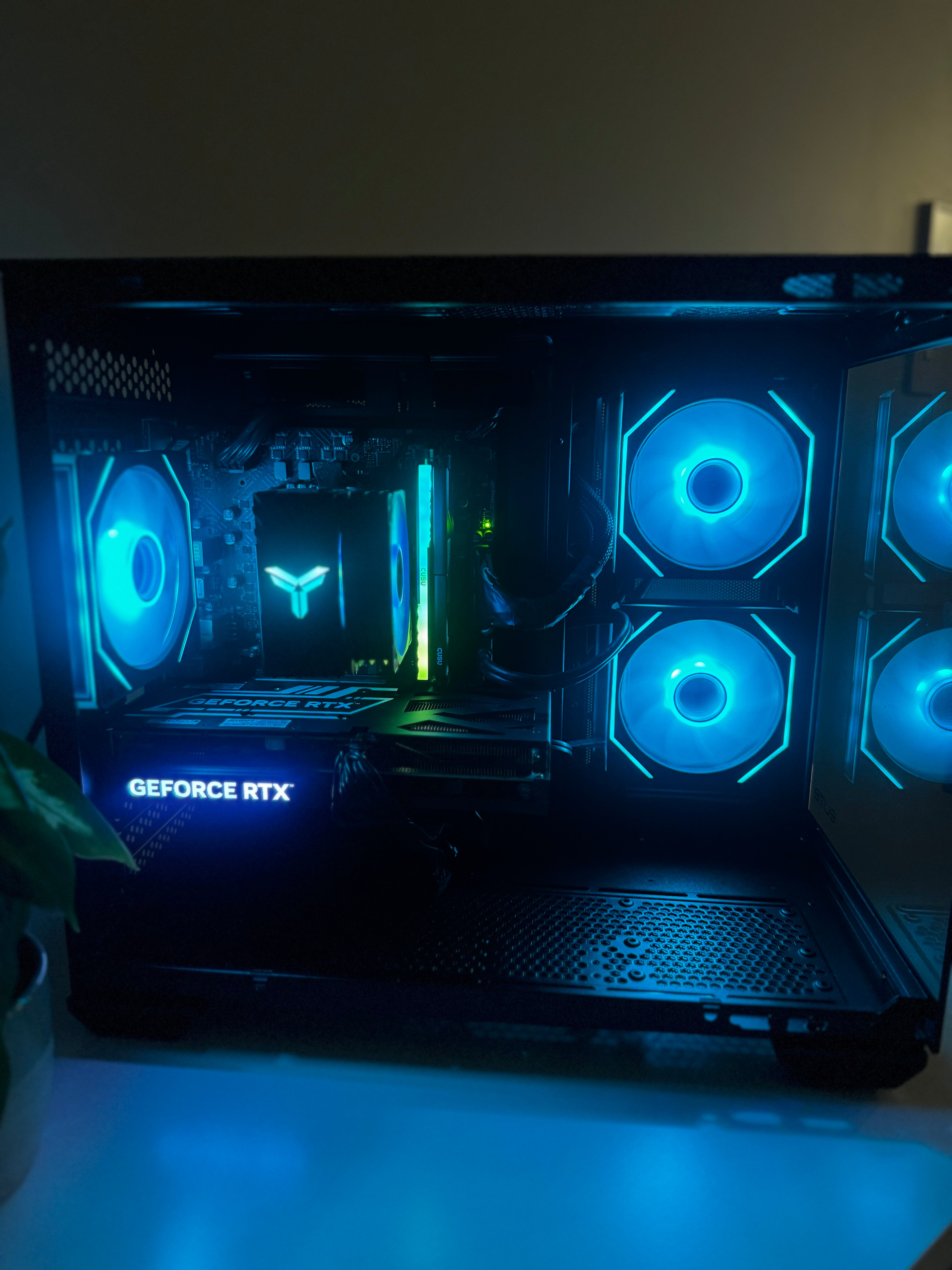 4060 ti 8gb | i5 12400f | 32gb ram | 500gb | Win 11